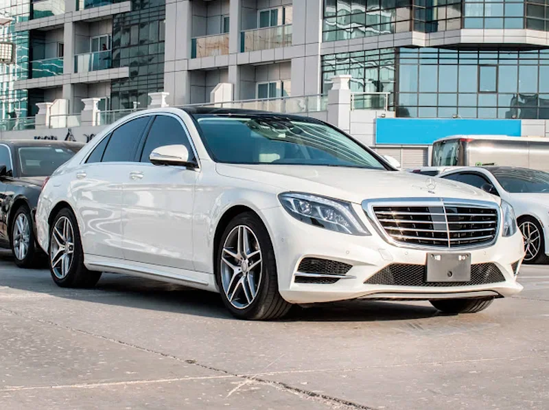 Mercedes-Benz S-Class W221