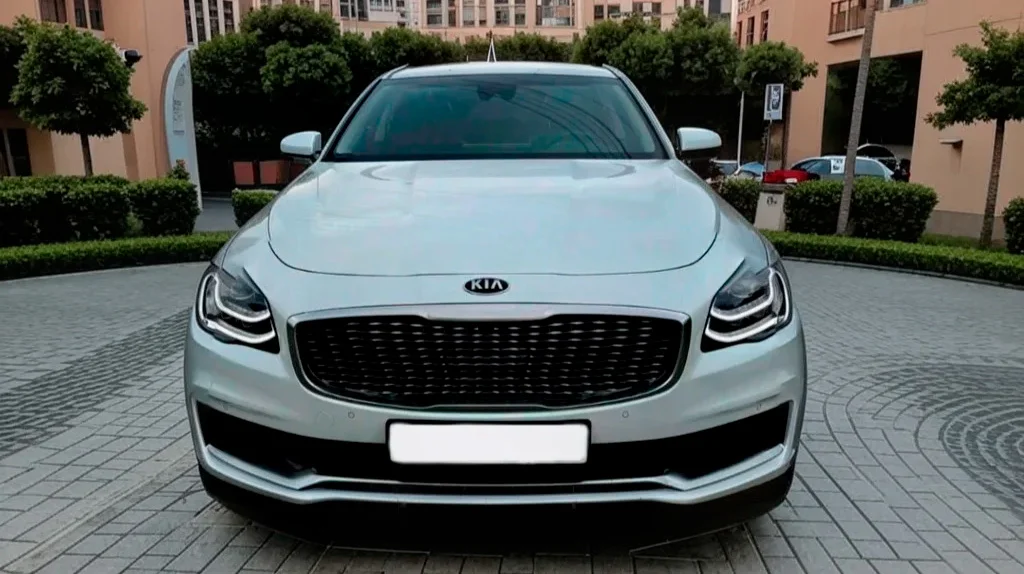 KIA K900