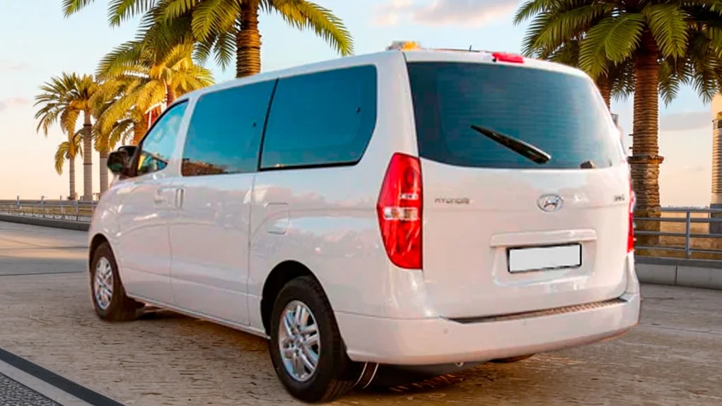 Hyundai Starex